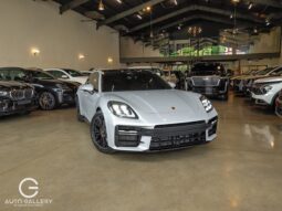 Porsche Panamera GTS 2025