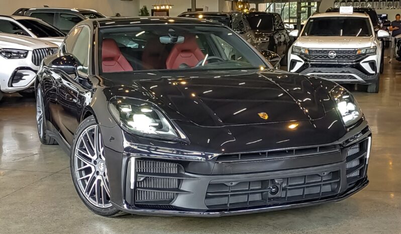 Porsche Panamera 4 2025 lleno