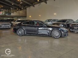 Porsche Panamera 4 2025 lleno