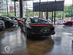 Porsche Panamera 4 2025 lleno