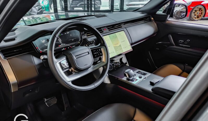 Land Rover Range Rover 2023 lleno