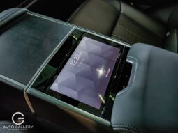Land Rover Range Rover 2023 lleno