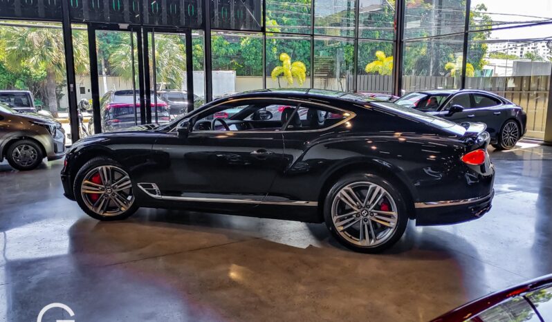 Bentley Continental GT 2023 lleno