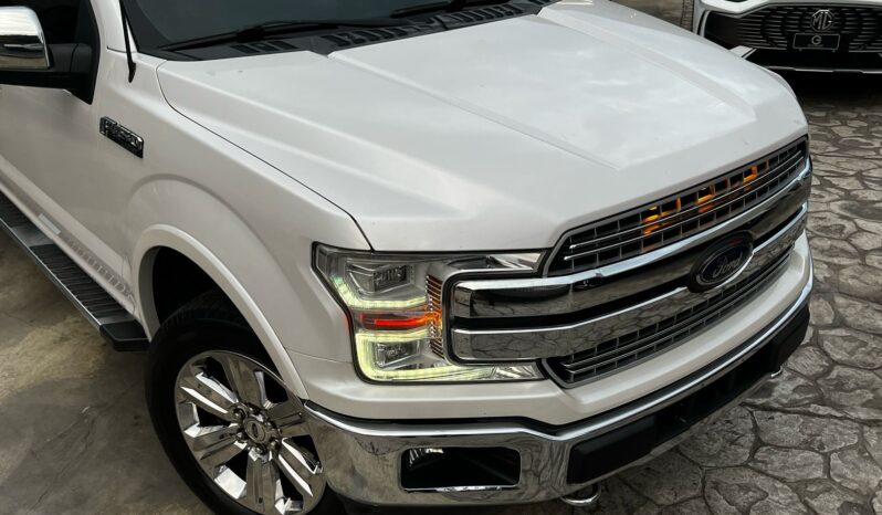 Ford F 150 Lariat 2019 lleno