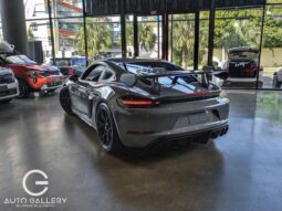 Porsche GT4 RS 2024 lleno