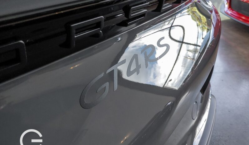 Porsche GT4 RS 2024 lleno