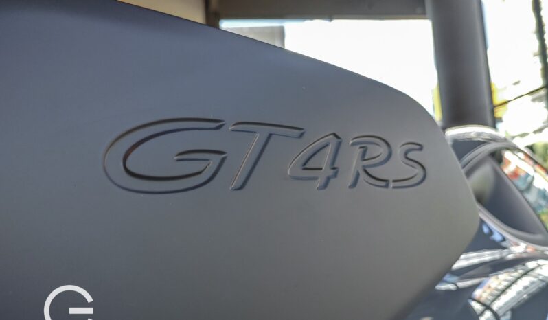 Porsche GT4 RS 2024 lleno