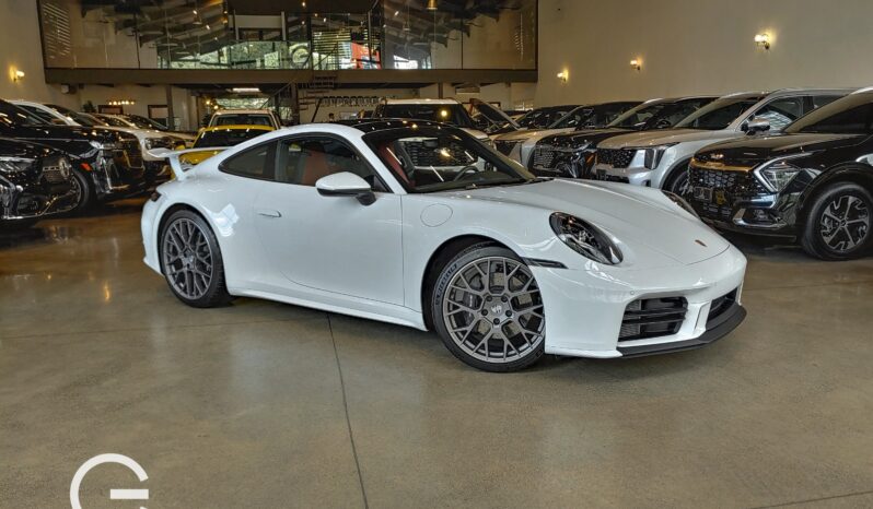 Porsche 911 Carrera 2025 lleno