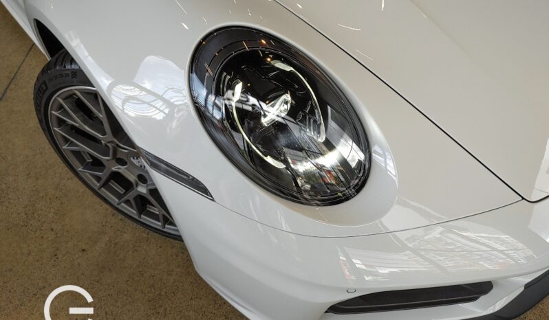 Porsche 911 Carrera 2025 lleno