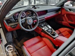 Porsche 911 Carrera 2025 lleno