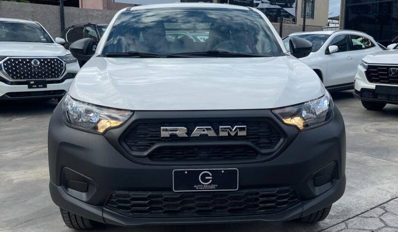 Ram 700 SLT 2025 lleno