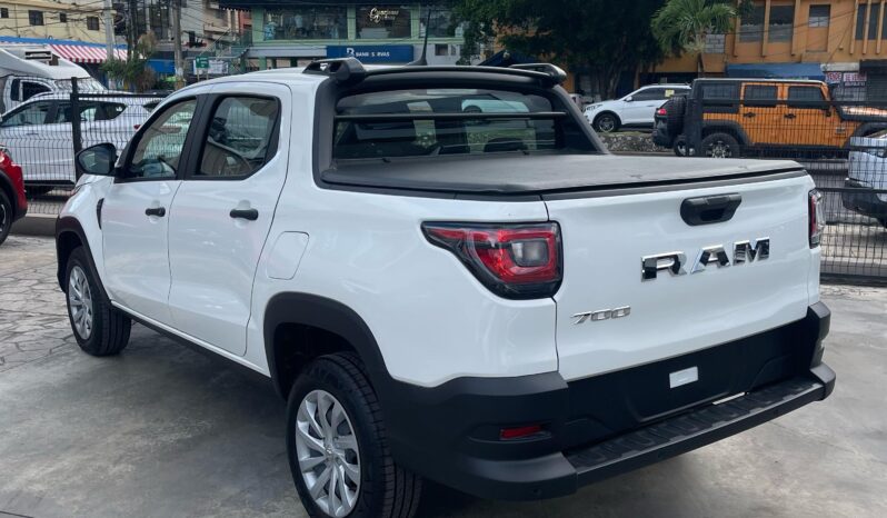 Ram 700 SLT 2025 lleno
