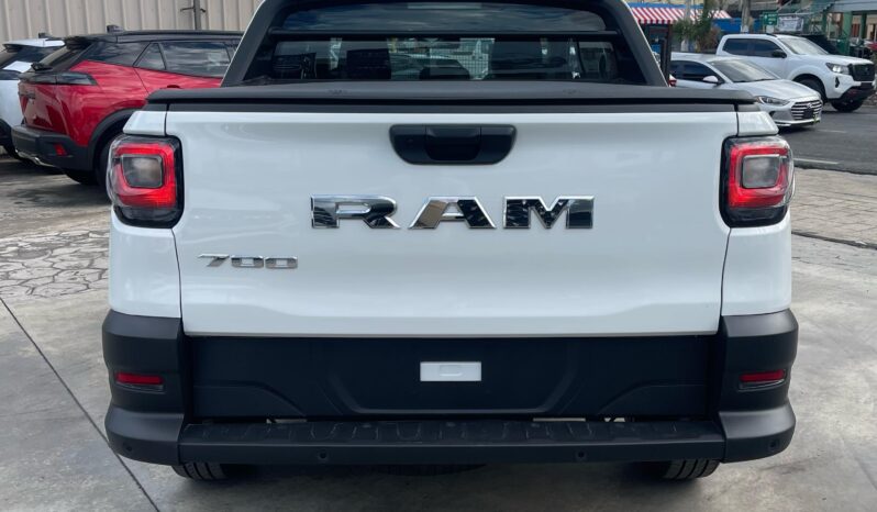 Ram 700 SLT 2025 lleno