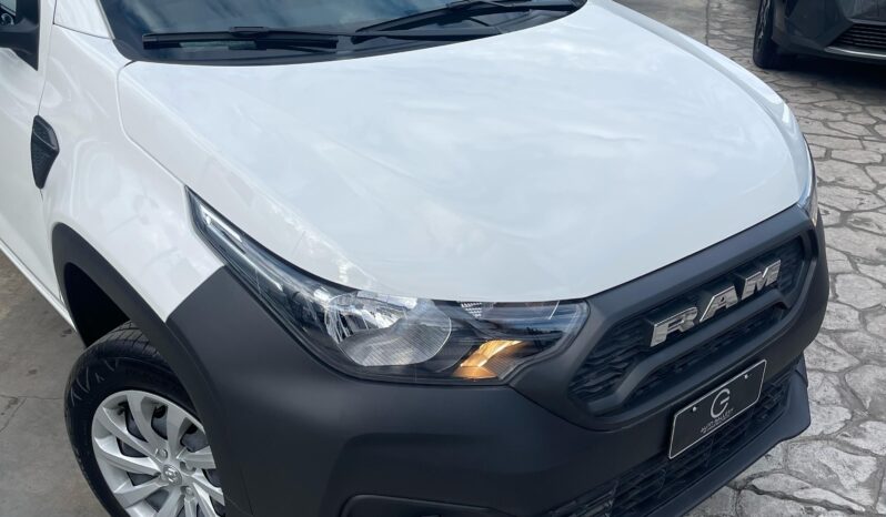 Ram 700 SLT 2025 lleno