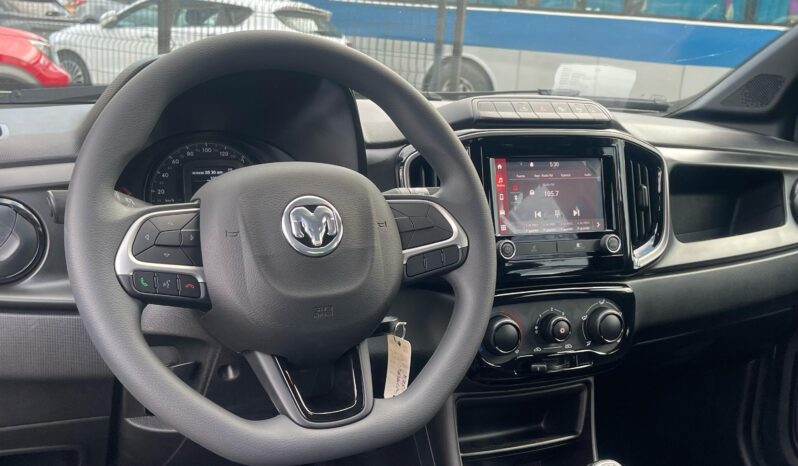 Ram 700 SLT 2025 lleno