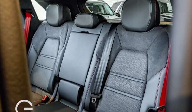 Porsche Cayenne GTS 2025 lleno