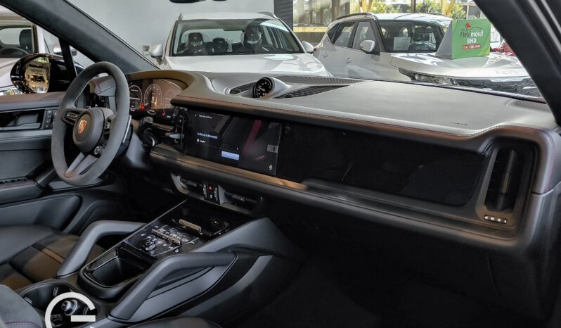Porsche Cayenne GTS 2025 lleno