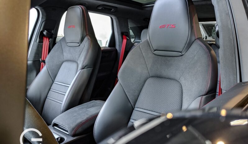 Porsche Cayenne GTS 2025 lleno