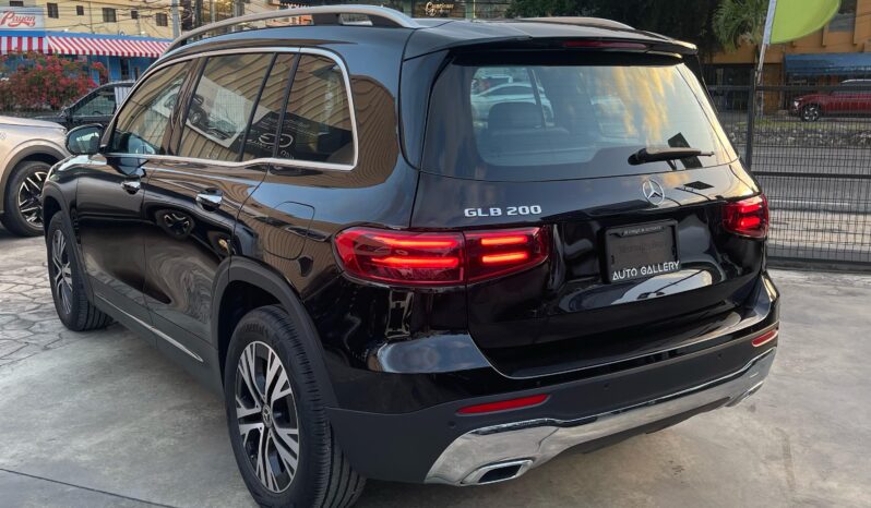 Mercedes-Benz Clase GLB 200 Progressive 2025 lleno