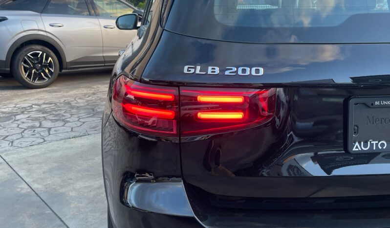 Mercedes-Benz Clase GLB 200 Progressive 2025 lleno