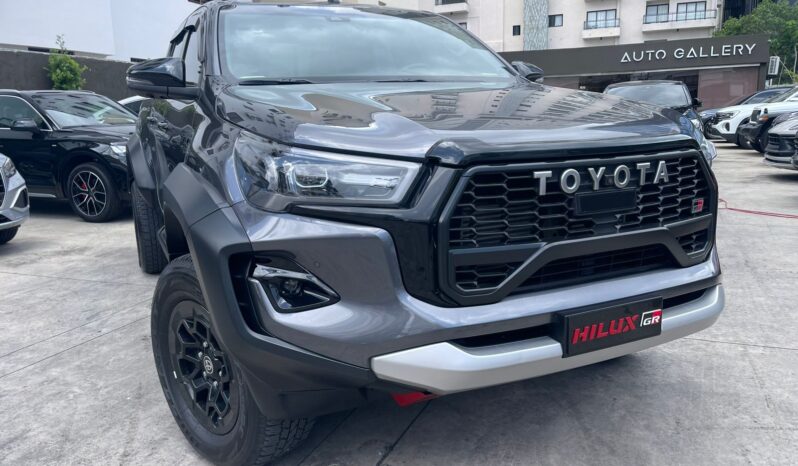 TOYOTA HILUX GR 2025 lleno