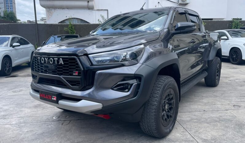TOYOTA HILUX GR 2025 lleno