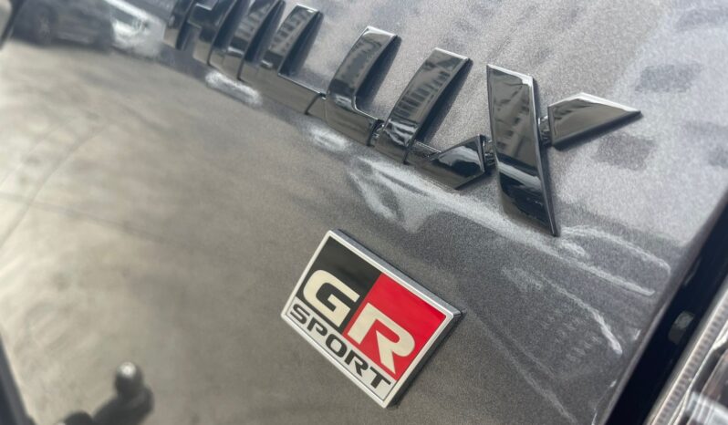 TOYOTA HILUX GR 2025 lleno