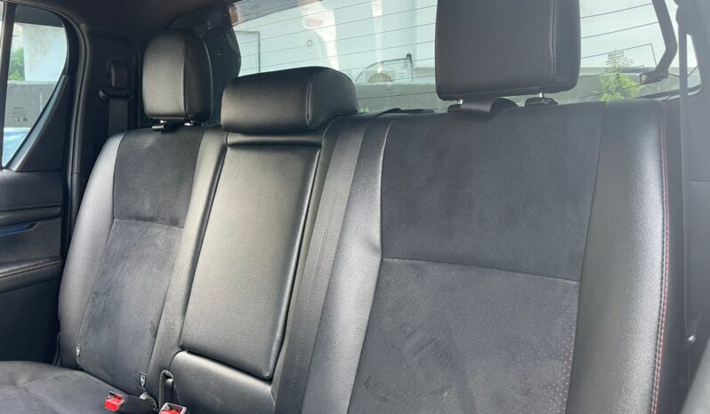 TOYOTA HILUX GR 2025 lleno