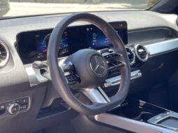 MERCEDES-BENZ CLASE GLB 200 AMG LINE 2024 lleno