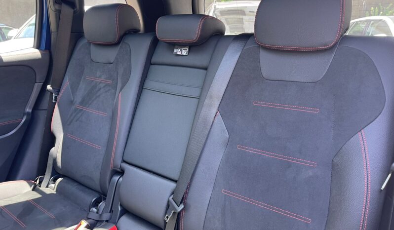 MERCEDES-BENZ CLASE GLB 200 AMG LINE 2024 lleno