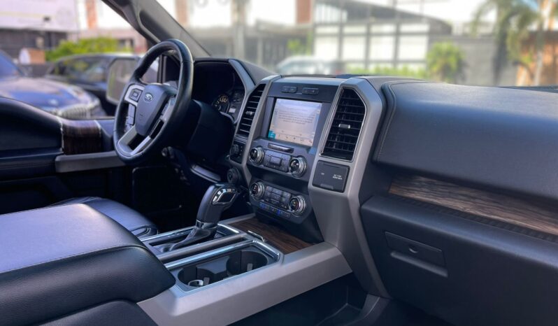 FORD F-150 LARIAT 2019 lleno