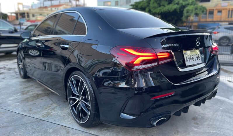 Mercedes-Benz Clase A 35-AMG 2022 lleno