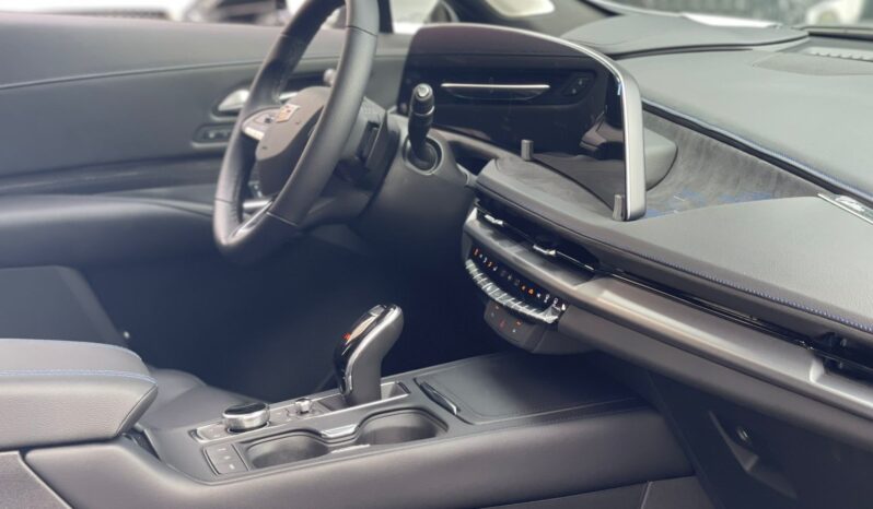 CADILLAC XT4 350T 2024 lleno