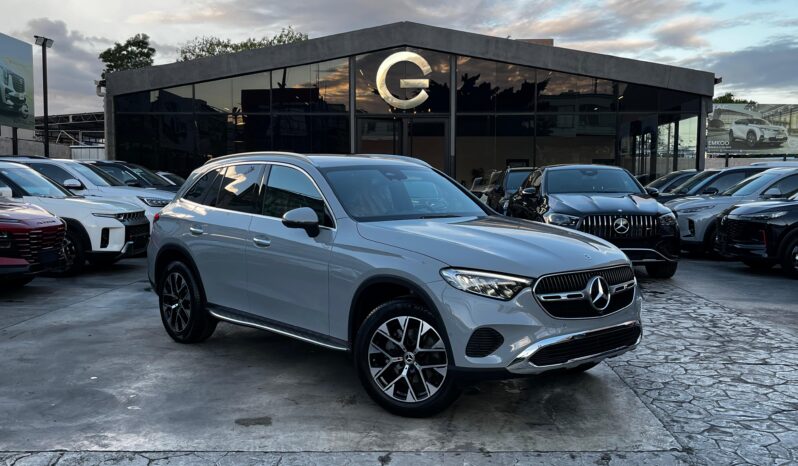 Mercedes-Benz Clase GLC 200 2025 lleno