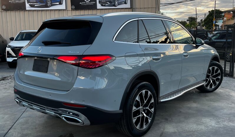 Mercedes-Benz Clase GLC 200 2025 lleno