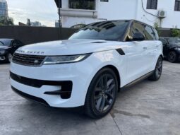 LAND ROVER RANGE ROVER SE 2025