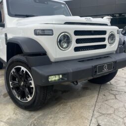 212 T01 Officer