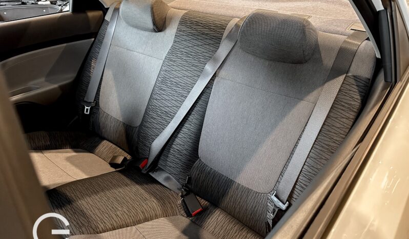 KIA SOLUTO 2026 lleno