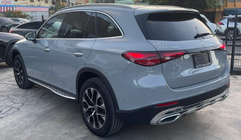 Mercedes-Benz Clase GLC 200 AVANTGARDE 2025 lleno