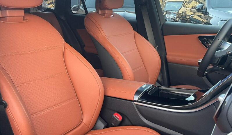 Mercedes-Benz Clase GLC 200 AVANTGARDE 2025 lleno