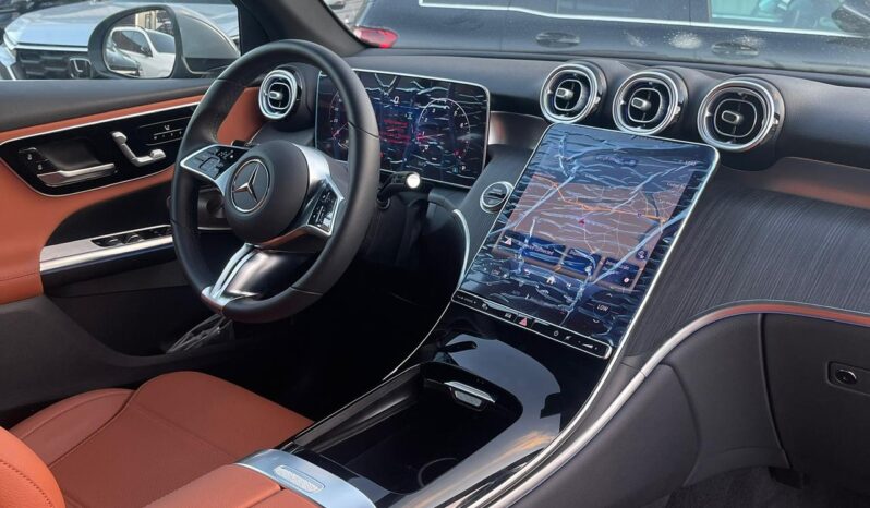 Mercedes-Benz Clase GLC 200 AVANTGARDE 2025 lleno