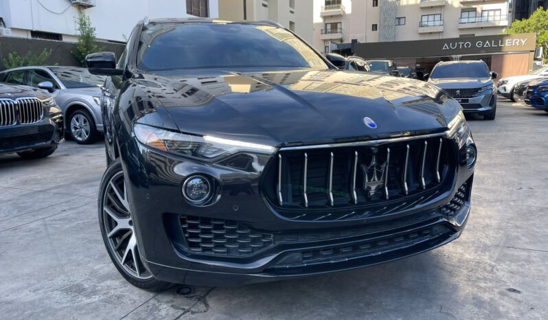 MASERATI LEVANTE 2018 lleno