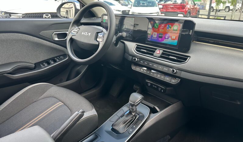 KIA K3 CROSS 2026 lleno