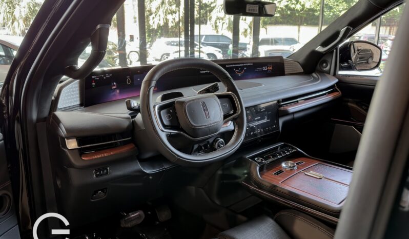 LINCOLN NAVIGATOR BLACK LABEL 2026 lleno
