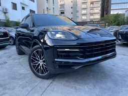 PORSCHE CAYENNE 2025