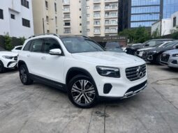 MERCEDES-BENZ CLASE GLB 200 PROGRESSIVE 2025