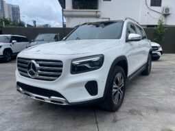 MERCEDES-BENZ CLASE GLB 200 PROGRESSIVE 2025