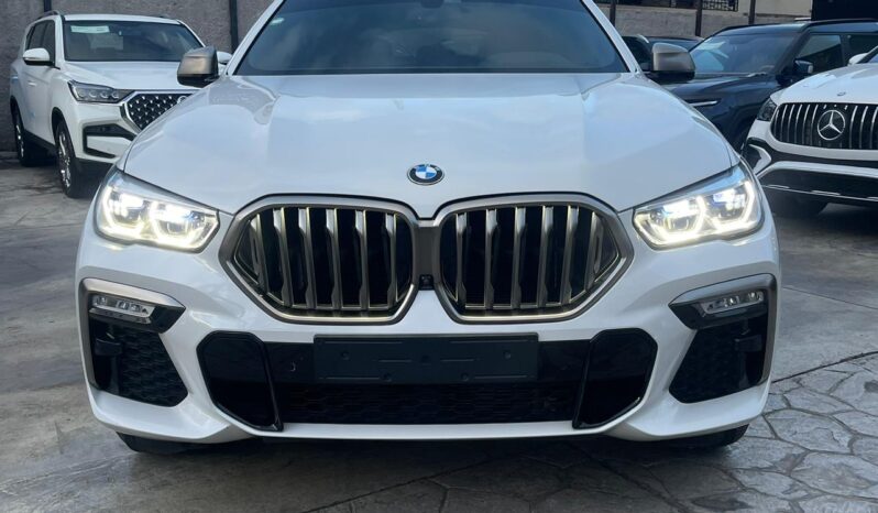 BMW X6 M50I 2022 lleno