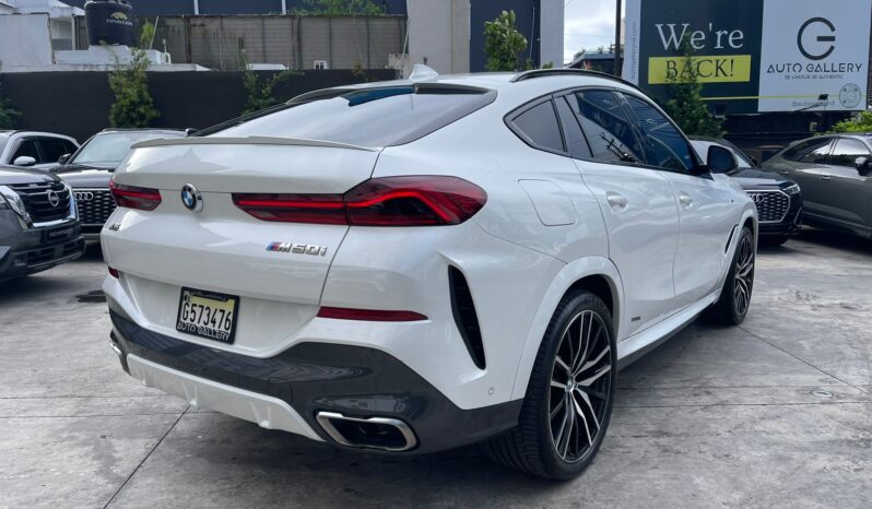 BMW X6 M50I 2022 lleno