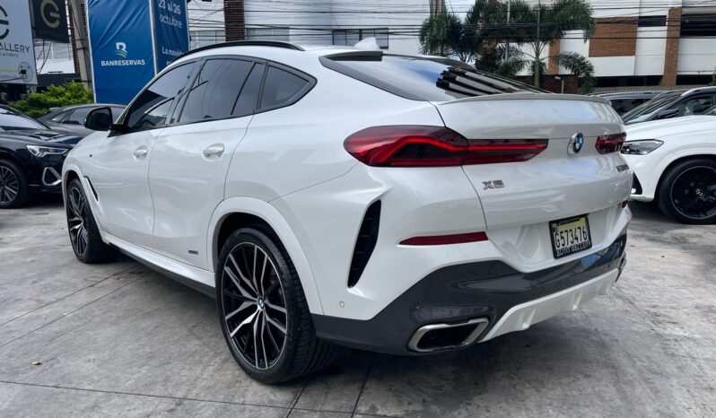 BMW X6 M50I 2022 lleno